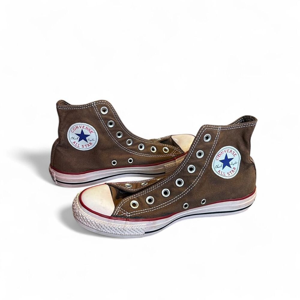 Brown Converse All Star high top sneakers. Men’s size 6 / Women’s size 8.